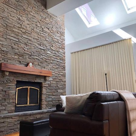 Full Loft-Style Apartment Near Omni Нью-Гейвен Екстер'єр фото